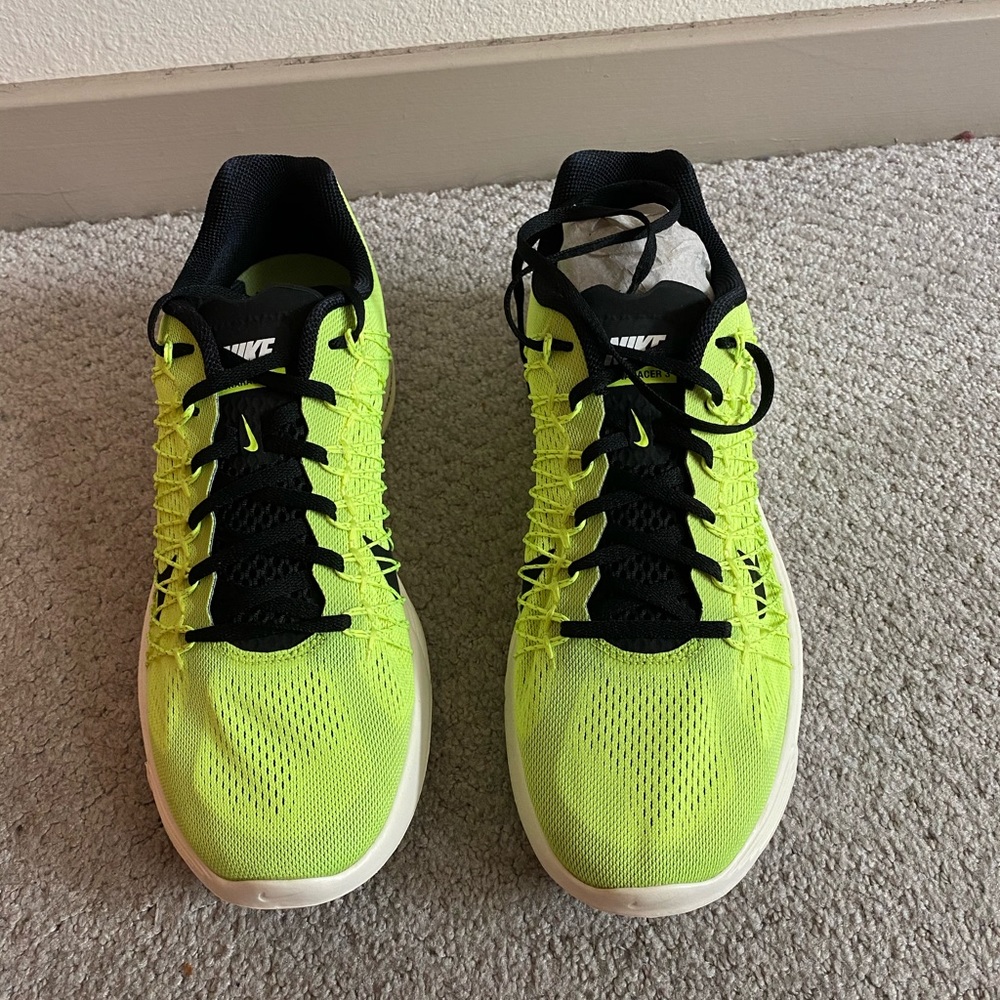 Nike Lunaracer+ 3 Sneakers